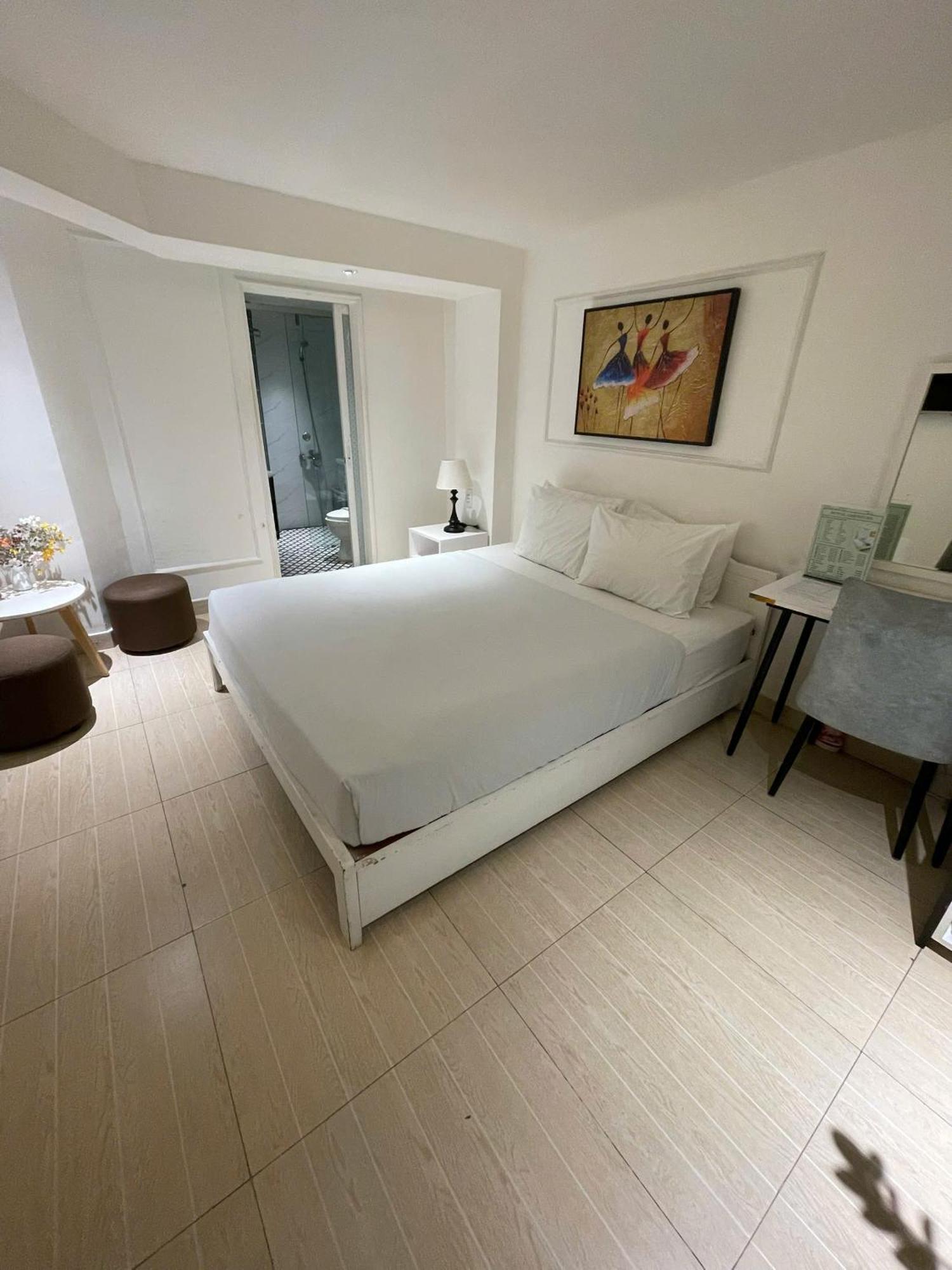 Hotel Grand Artemis