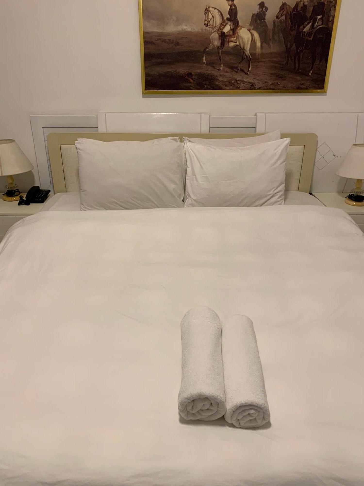 Hotel Grand Artemis